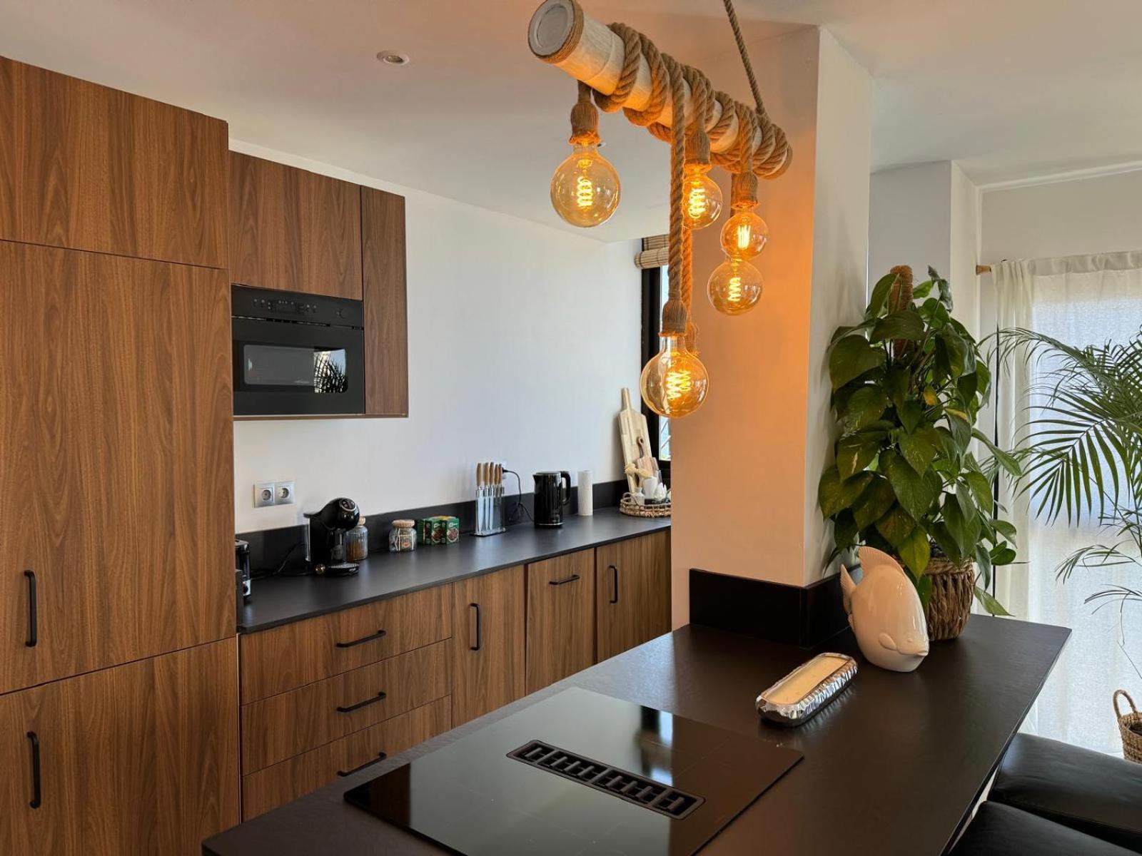 Marbella Beachfront Apartment Экстерьер фото